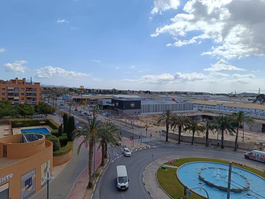 Spacious By The Apartment San Vicente Raspeig