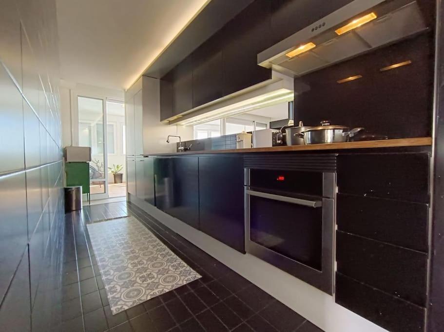 Spacious By The Apartment