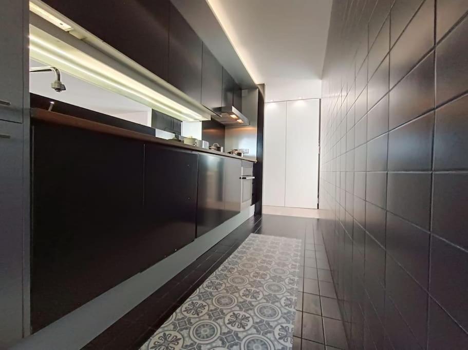 Apartment Spacious By The